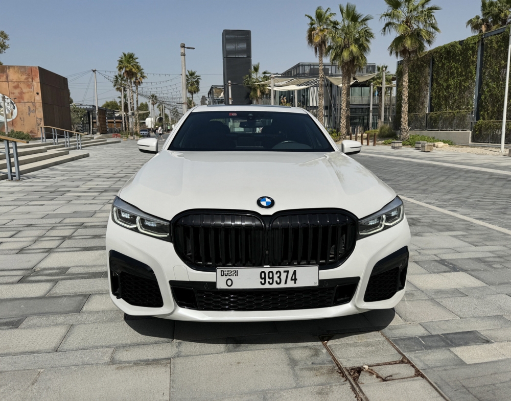 blanc BMW Kit 740Li M 2021