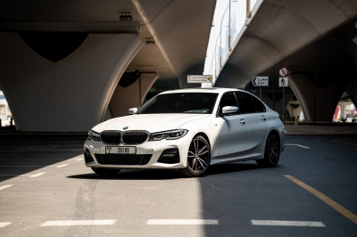 Rent BMW 330i 2019