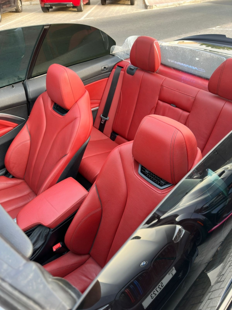 Красный BMW 430i Кабриолет M-Kit 2020 год