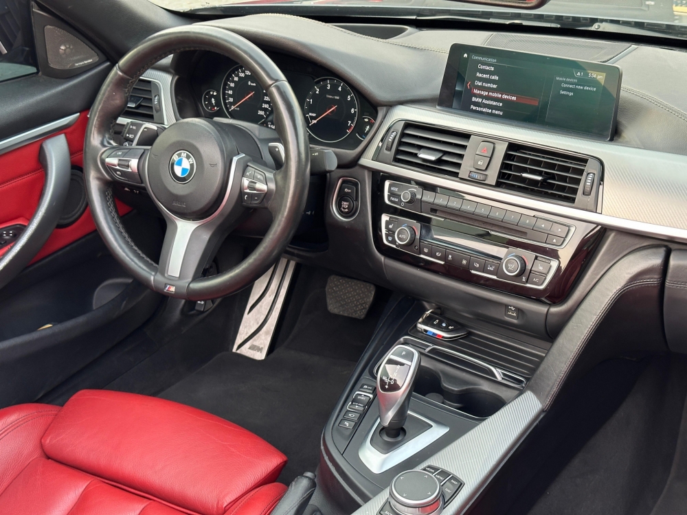 Красный BMW 430i Кабриолет M-Kit 2020 год