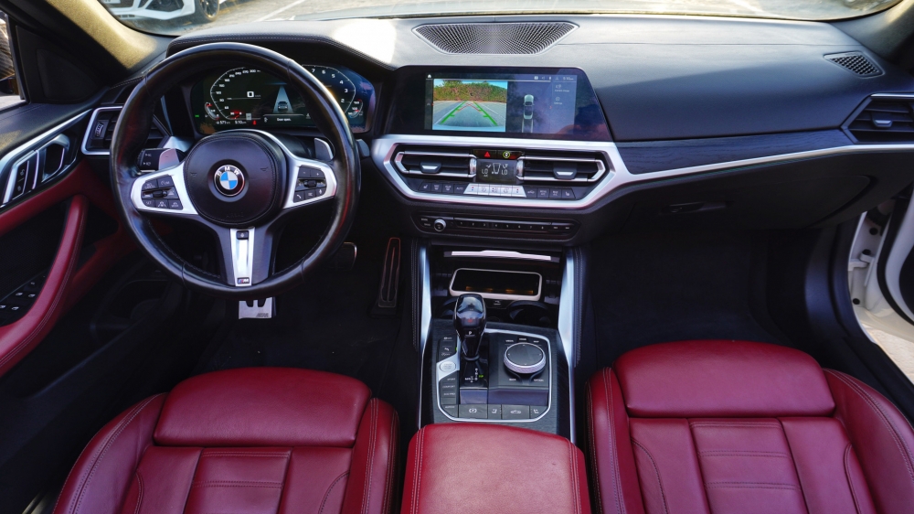 Beyaz BMW 430i Dönüştürülebilir M-Kiti 2021