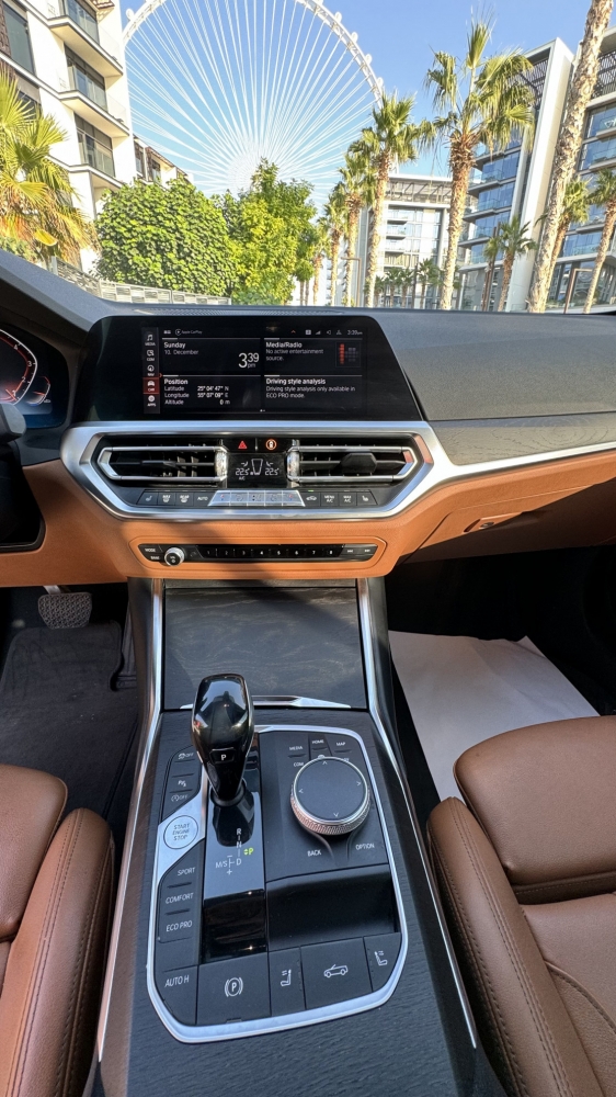 Grün BMW 430i Cabrio 2021
