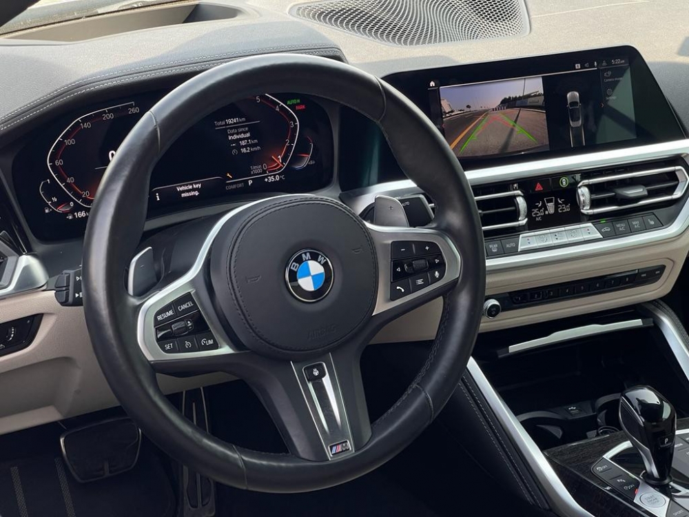 Черный BMW 430i Кабриолет 2022 год