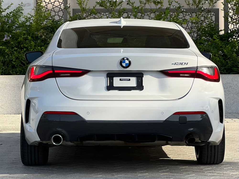 White BMW 430i Coupe 2021
