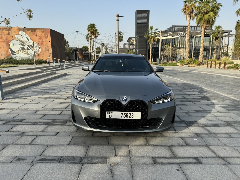 gris BMW 430i Gran Coupe 2022