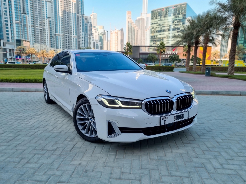 White BMW 520i 2022
