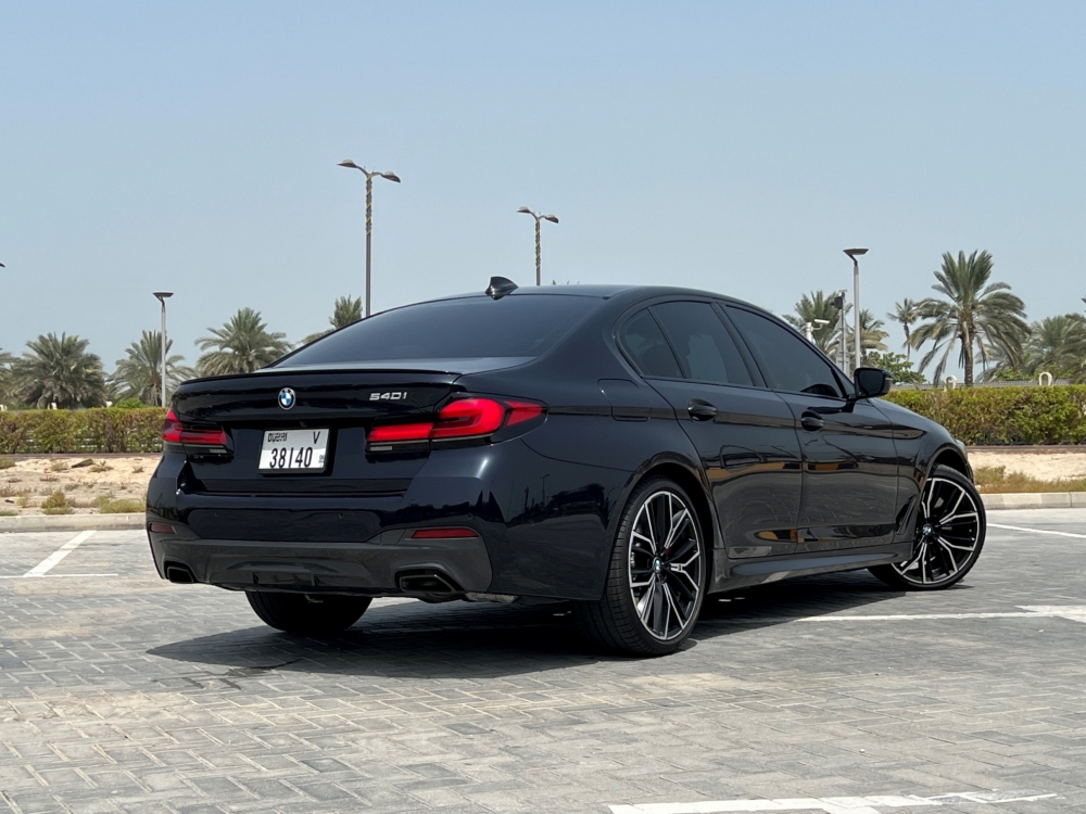 Black BMW 540i 2023