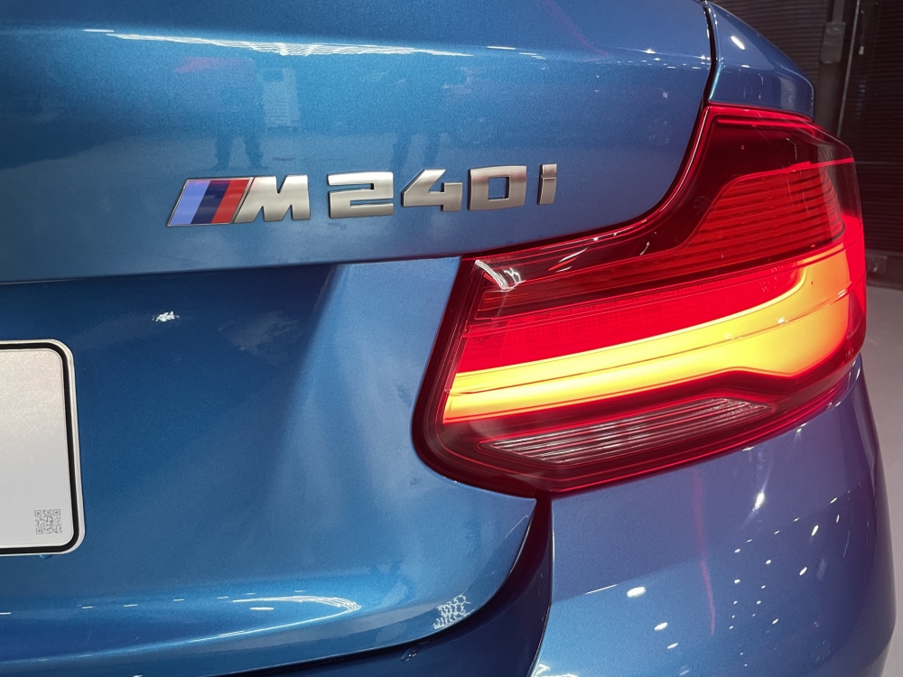 Blauw BMW 240i Converteerbare M-set 2021