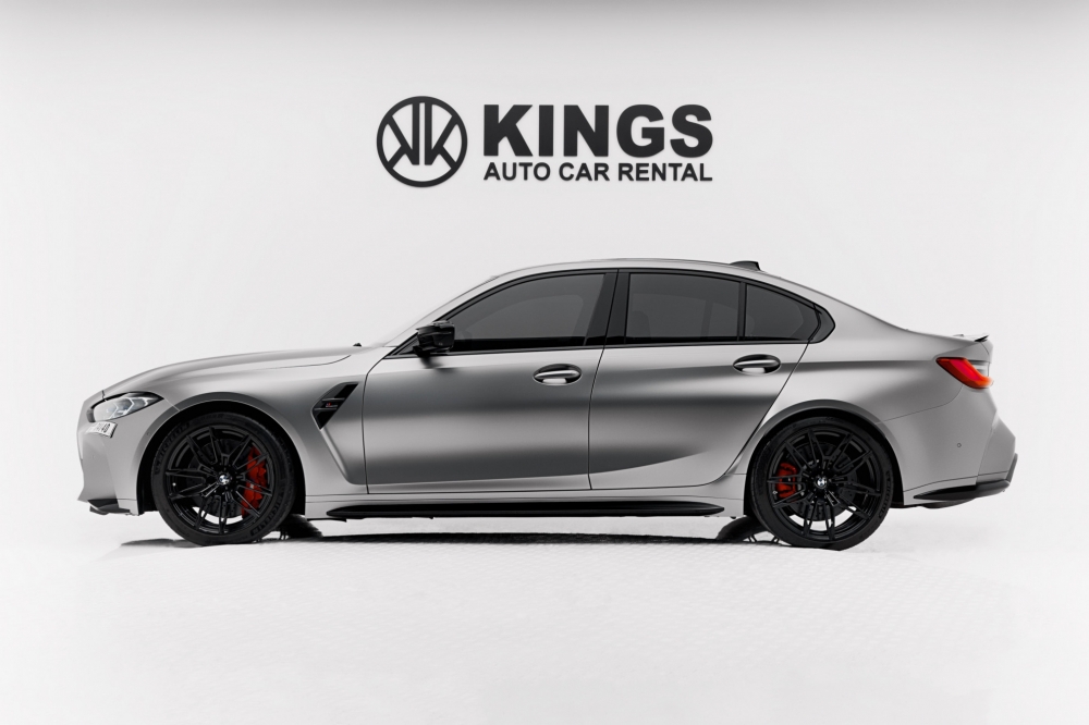 Metallisch zilver BMW M3-competitie 2021
