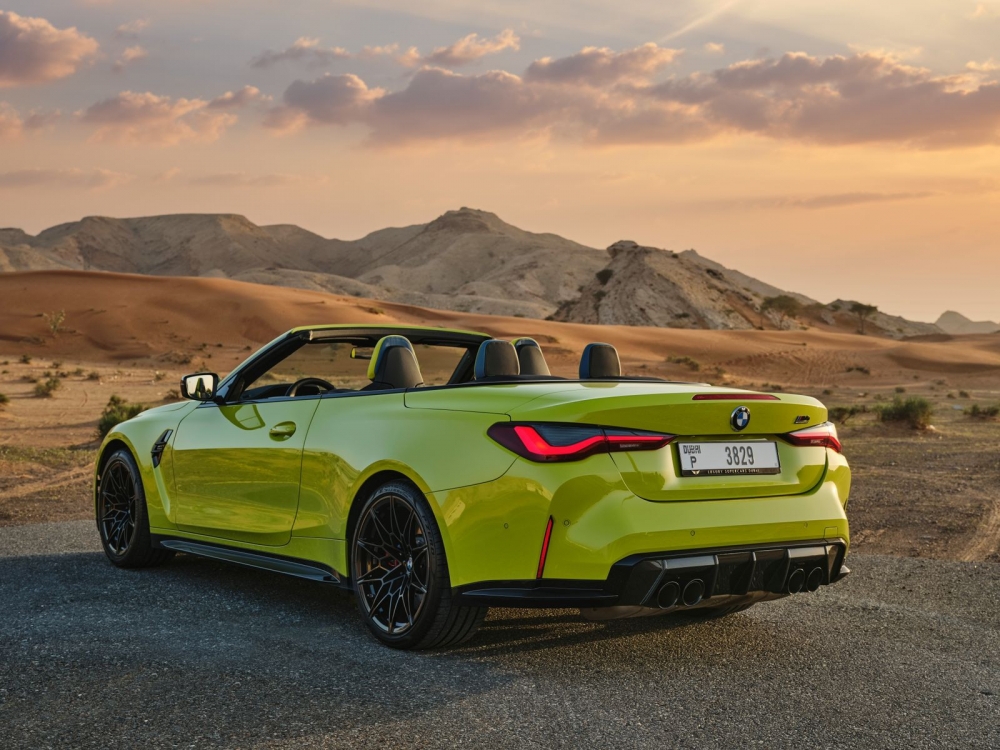 Sarı BMW M4 Yarışması Dönüştürülebilir 2022