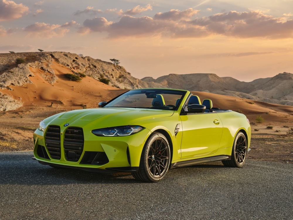 Açık yeşil BMW M4 Yarışması Dönüştürülebilir 2022