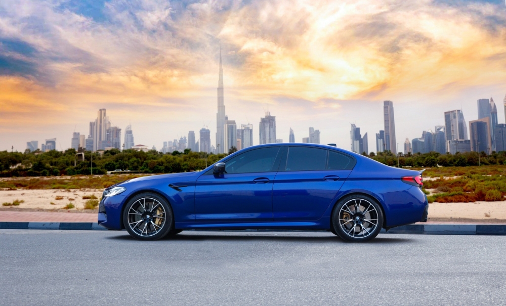 Blue BMW M5 Competition 2022