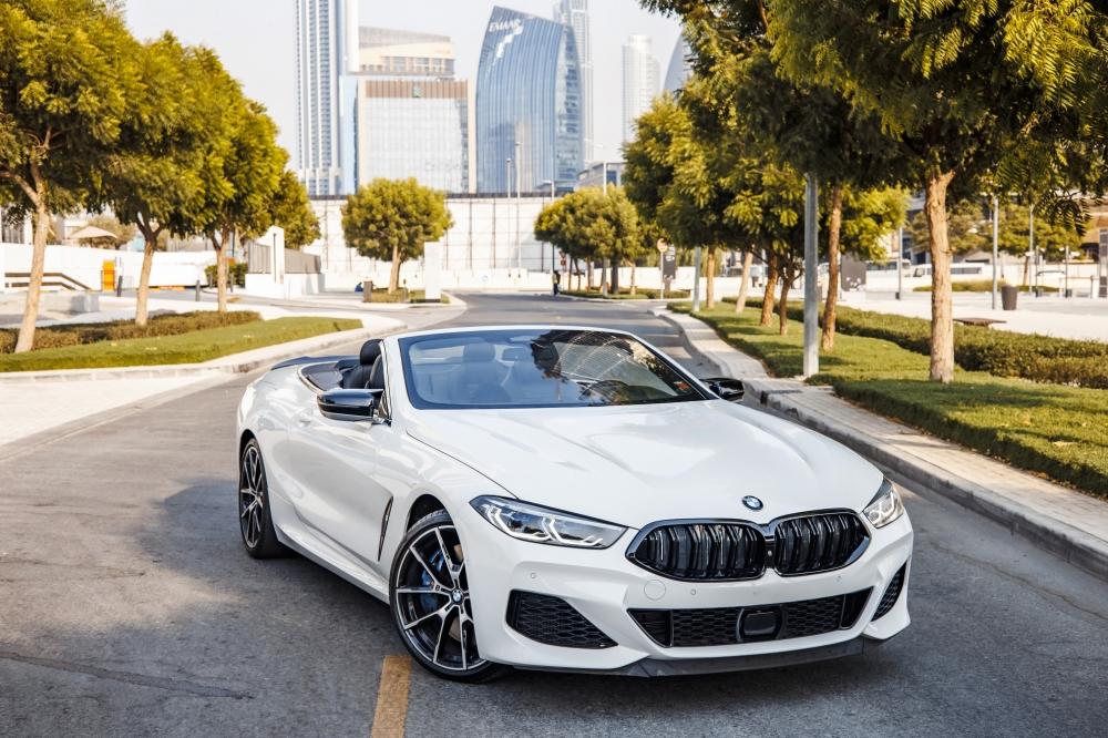 blanc BMW M850i Cabriolet 2022
