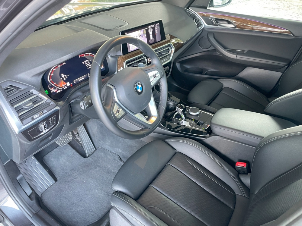 grise BMW X3 2023