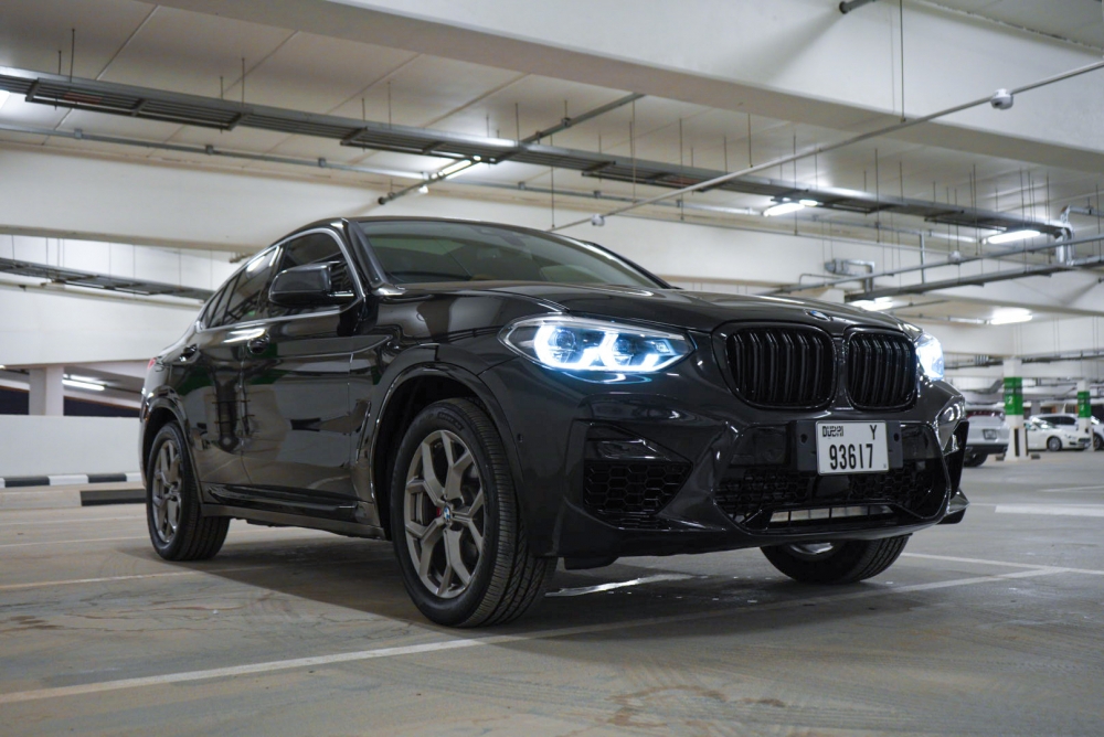 zwart BMW X4 2020