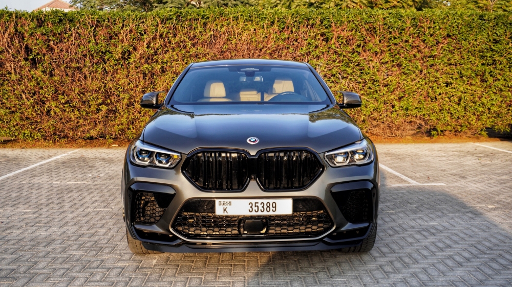 Gray BMW X6 M50i 2021