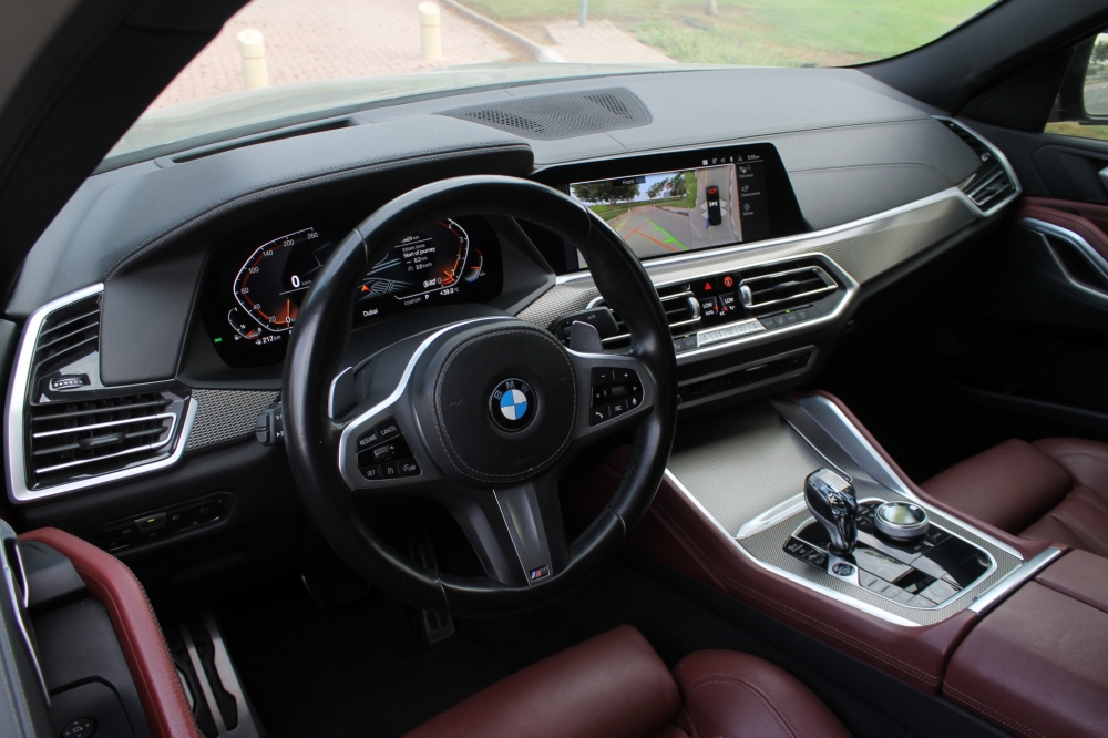 zwart BMW X6 xDrive40i 2022