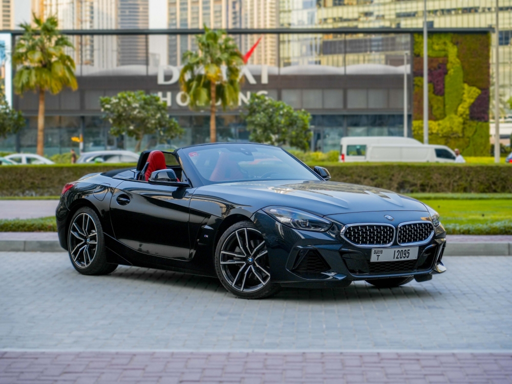 zwart BMW Z4 2022