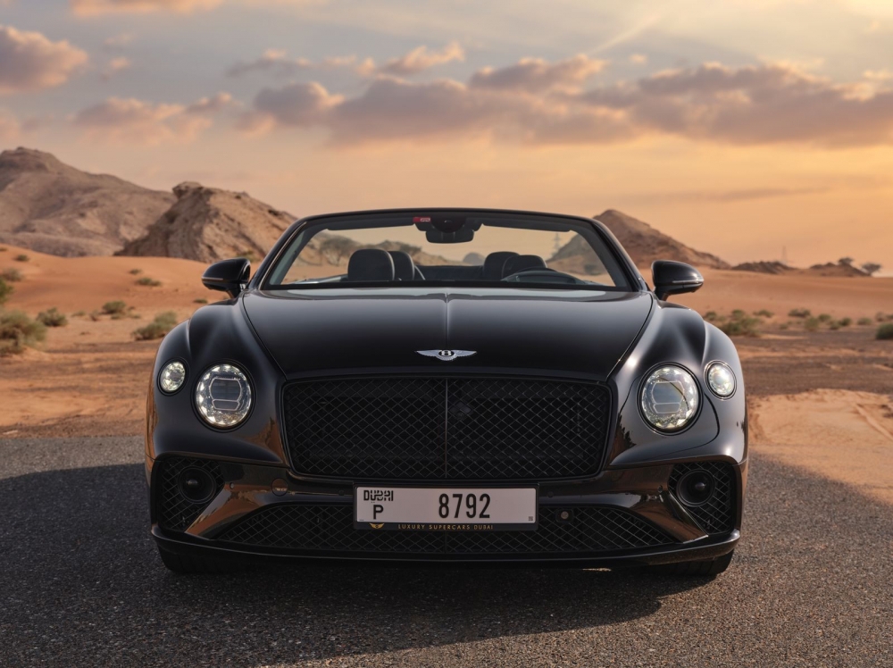 Noir Bentley Continental GT Cabriolet 2021