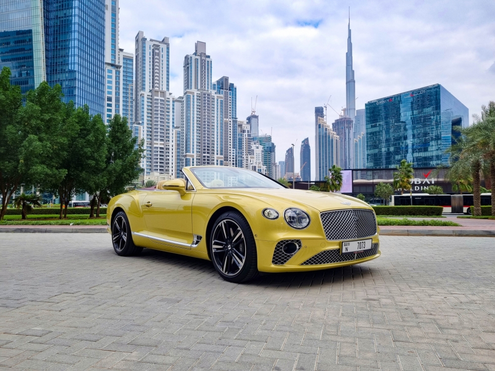 dorado Bentley Continental GT Descapotable 2021