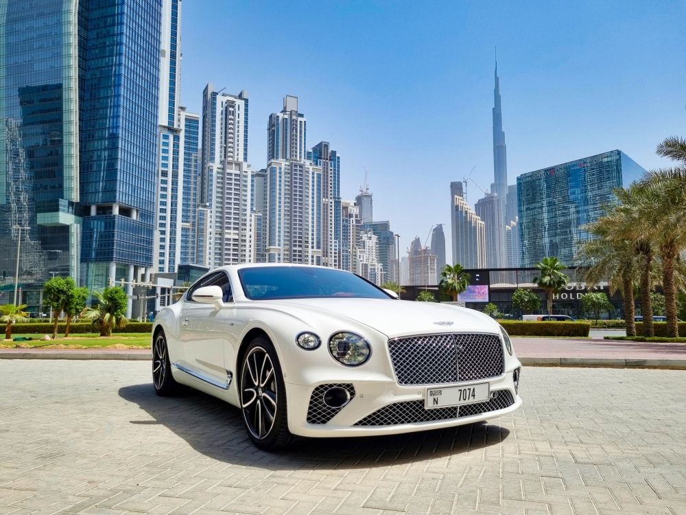 White Bentley Continental GT 2021