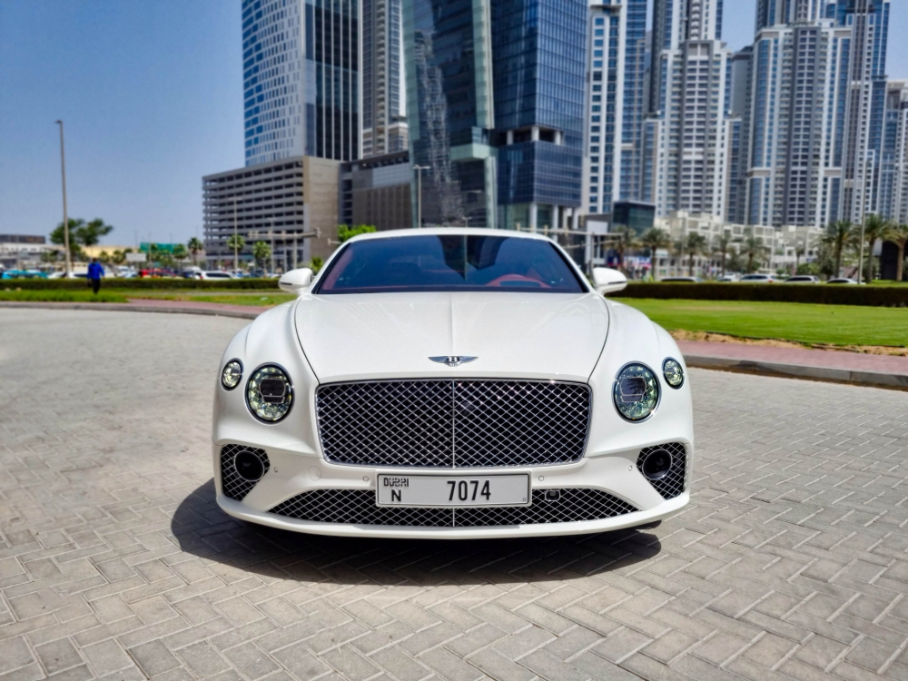 Weiß Bentley Continental GT 2021
