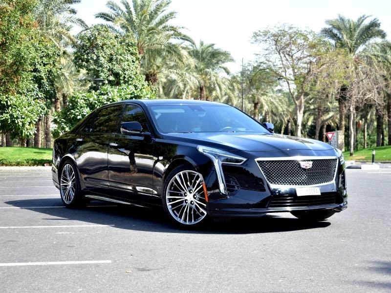 Black Cadillac CT6  2019