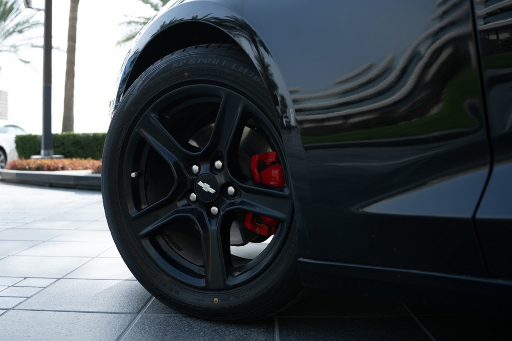Siyah Chevrolet Camaro RS Coupe V4 2022