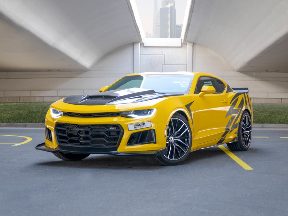 Yellow Chevrolet Camaro RS Coupe V6 2019