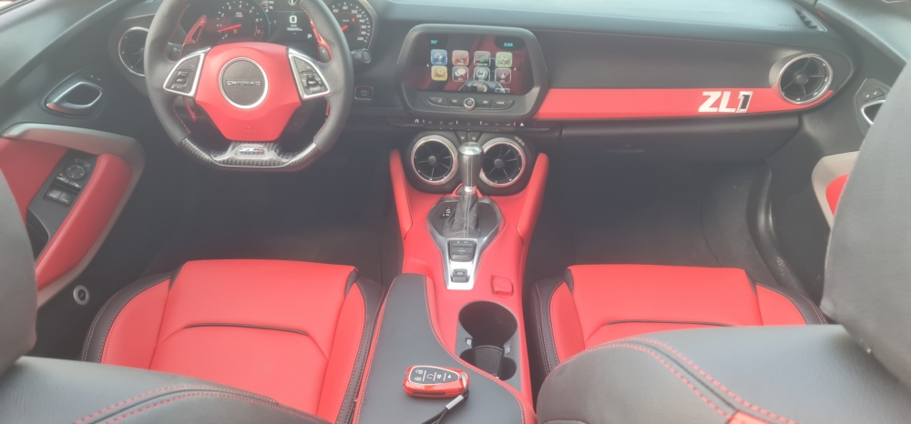 أحمر شيفروليه كمارو زد إل 1 مكشوفة V8 2019