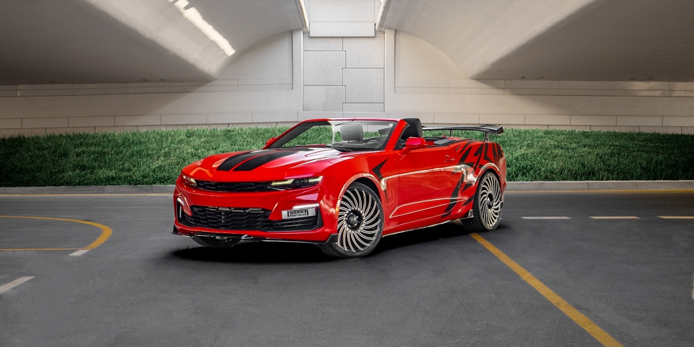 红色的 雪佛兰 Camaro ZL1 套件可转换 V6 2020