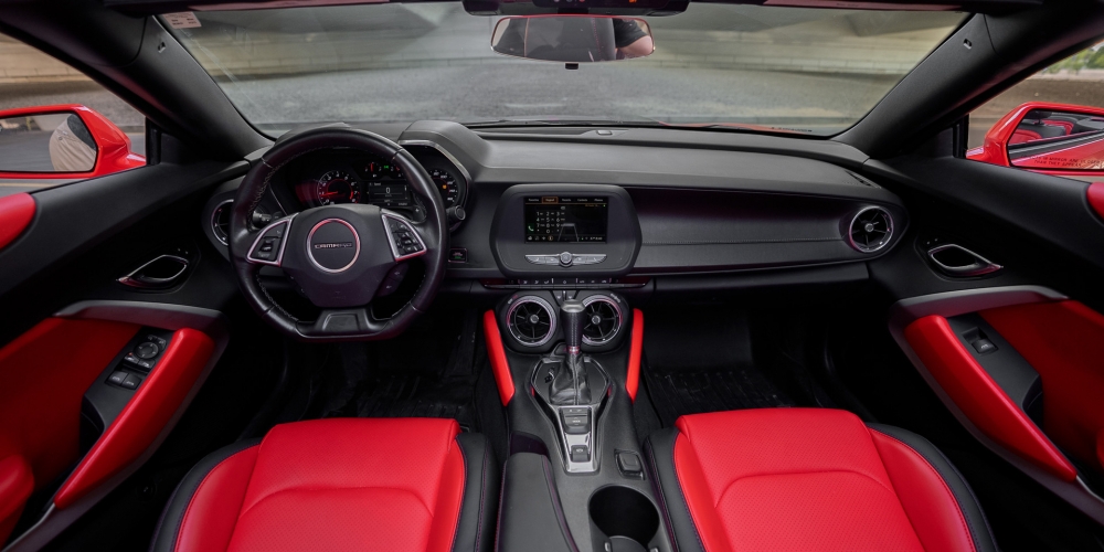 Красный Шевроле Camaro ZL1 Kit Кабриолет V6 2020 год