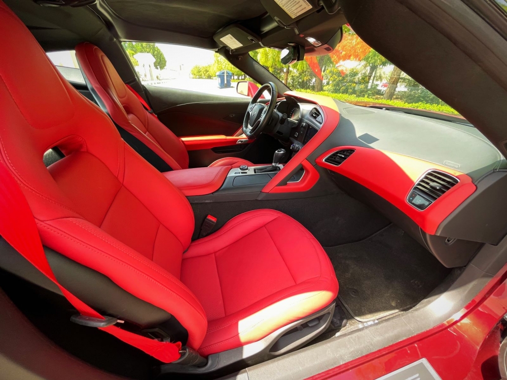 Colore marrone Chevrolet Corvette C7 Stingray decappottabile 2019