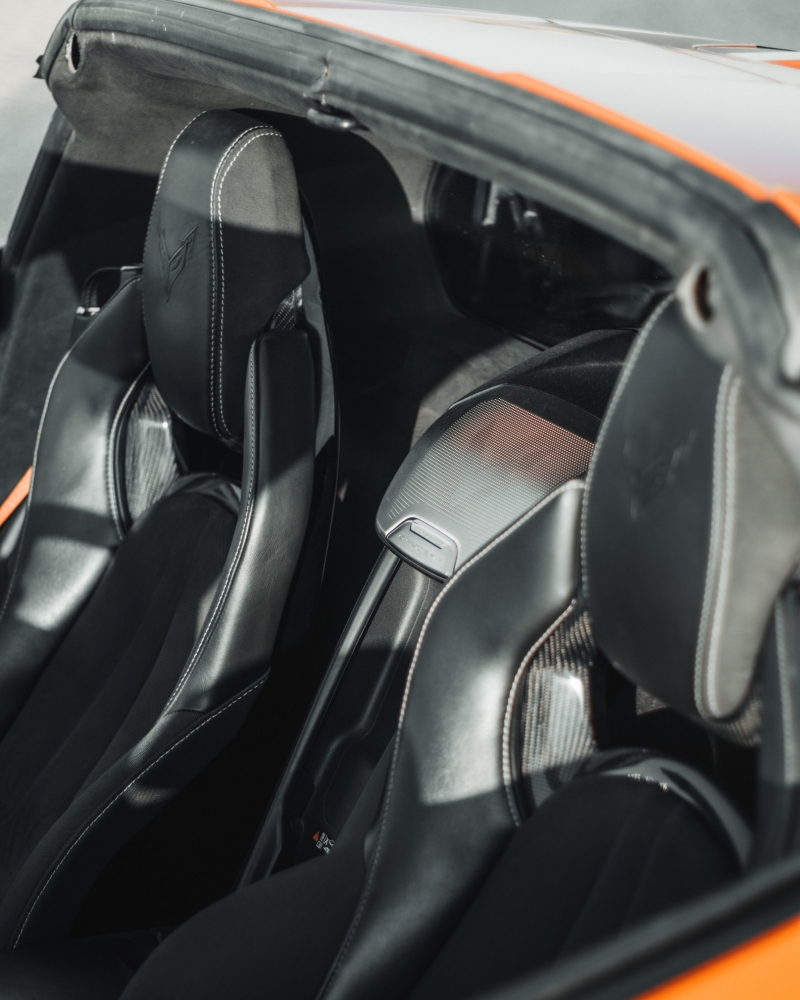 D'oro Chevrolet Corvette C7 Stingray decappottabile 2020