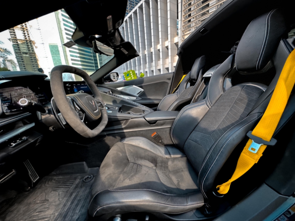 Black Chevrolet Corvette C8 Grand Sport Convertible 2021