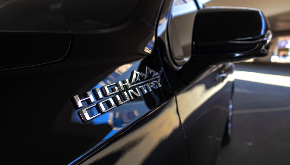 Siyah Chevrolet Tahoe 2022