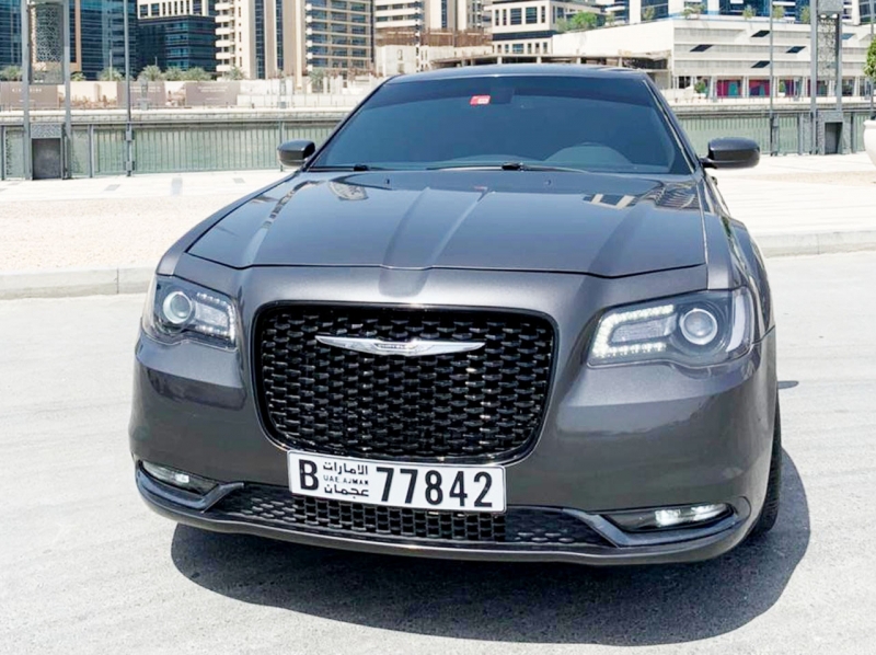 Grey Chrysler 300C 2018