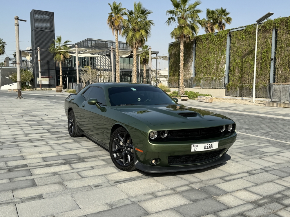 أخضر دودج  تشالنجر V6 2021