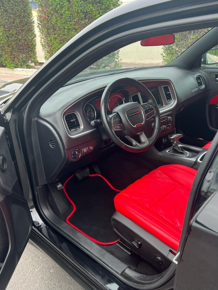 Black Dodge Charger SRT Kit V6 2022
