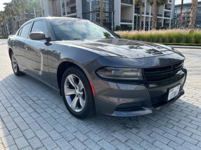Rent Dodge Charger V6 2019