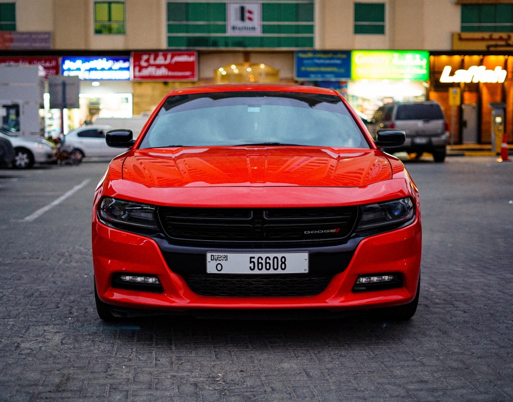 Red Dodge Charger V6 2021