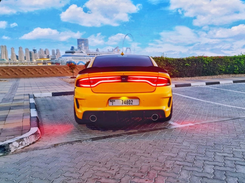 Yellow Dodge Charger SRT V8 2018