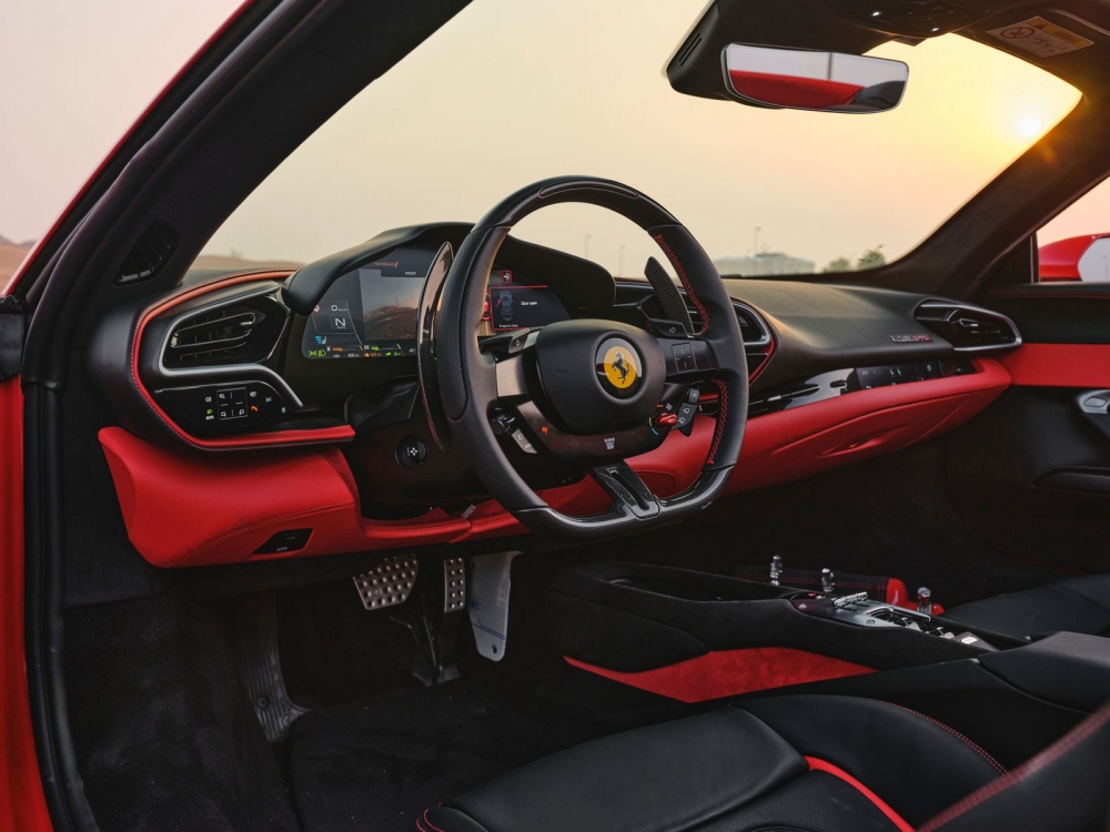 Rosso Ferrari 296 GTS Ragno 2023