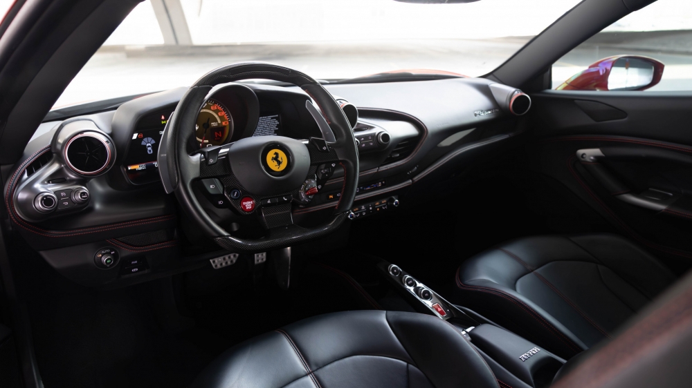 Rot Ferrari F8 Tributo Coupé 2021