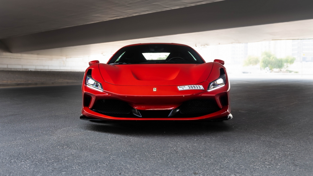 Kırmızı Ferrari F8 Tributo Coupe 2021