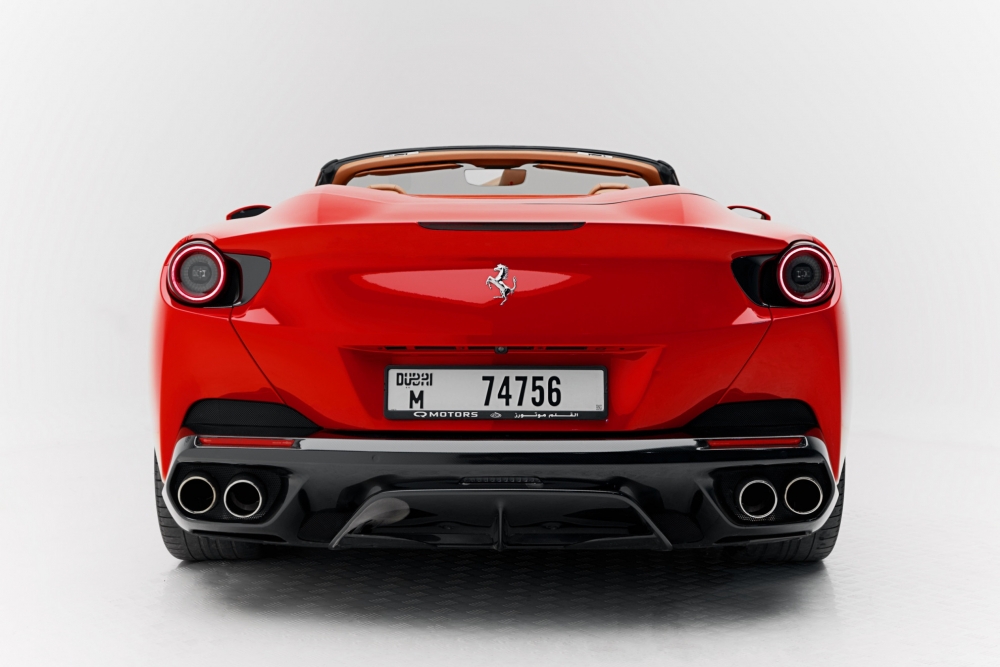 rood Ferrari Portofino 2020