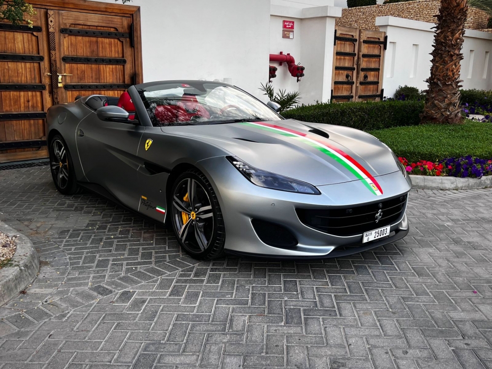 Mat Gri Ferrari Portofino 2020