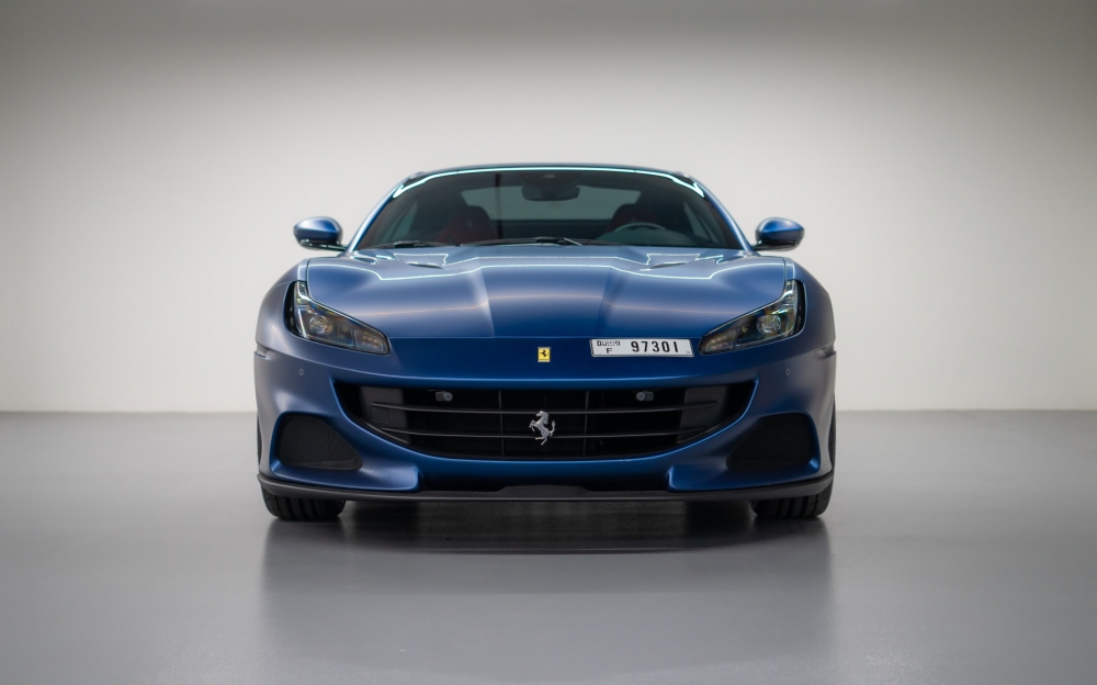 Azul Ferrari Portofino 2022