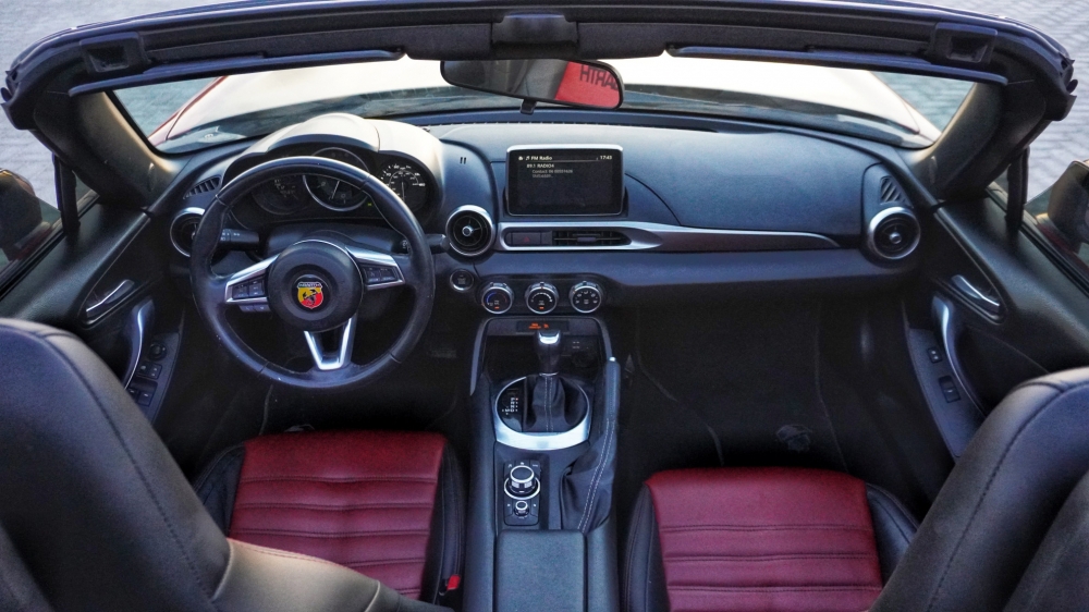 Rot Fiat Abarth Spyder124 2019