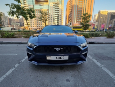 Rent Gué Mustang GT Cabriolet V4 2020